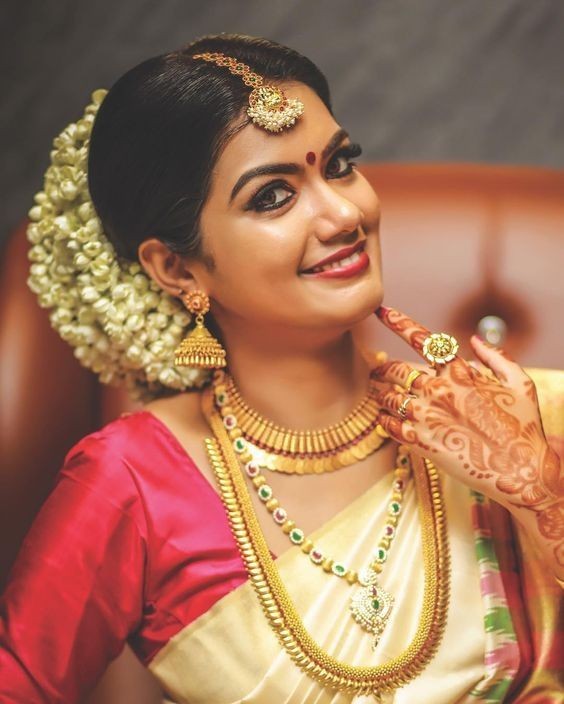 LADY ZONE BEAUTY PARLOUR AND BRIDAL STUDIO KOPPAM